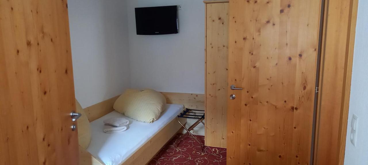 Backstuba Partenen